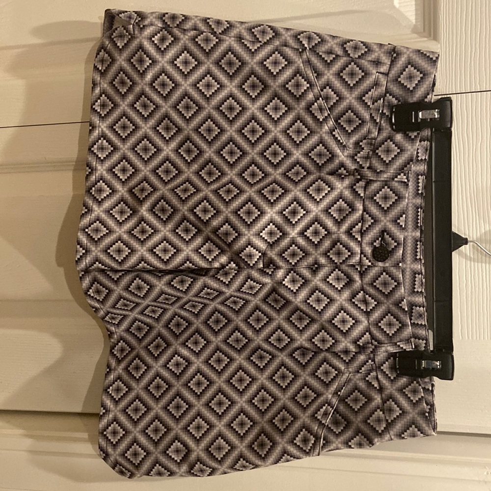 Puma size 10 golf shorts, black grey and white